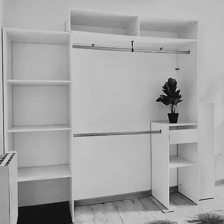 Apartment Surfer Paradise-appartement Climatise & Wifi - *
